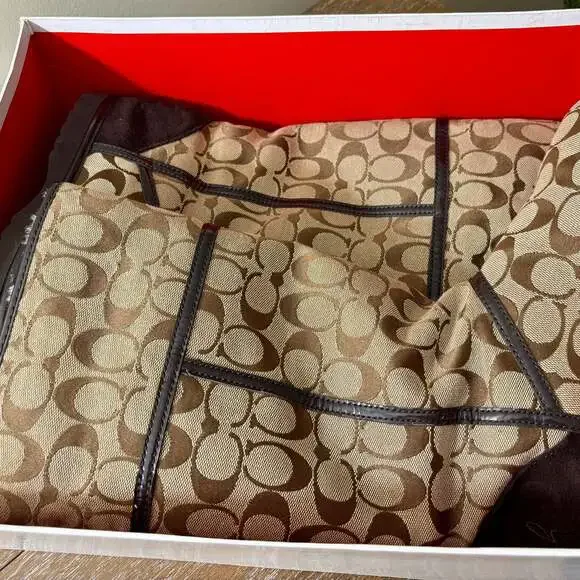 Coach Nikole Signature Shearling Boots A7266 - Picture 8 of 9